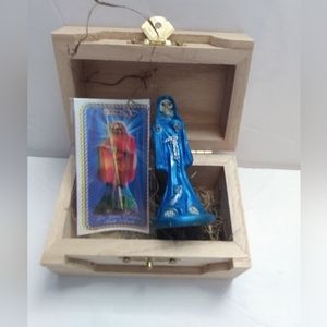 Santa Muerte already box with blue 2.5 statue and prayer card